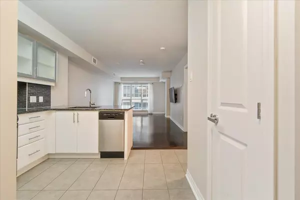 Lower Town - Sandy Hill, ON K1N 0B6,195 Besserer ST #1806