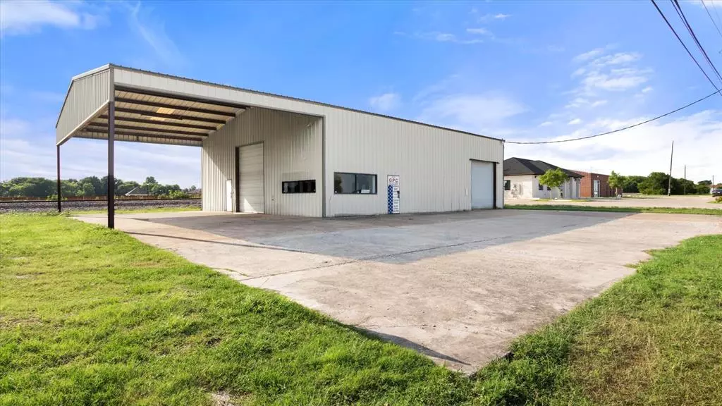 307 N State Highway 342, Red Oak, TX 75154