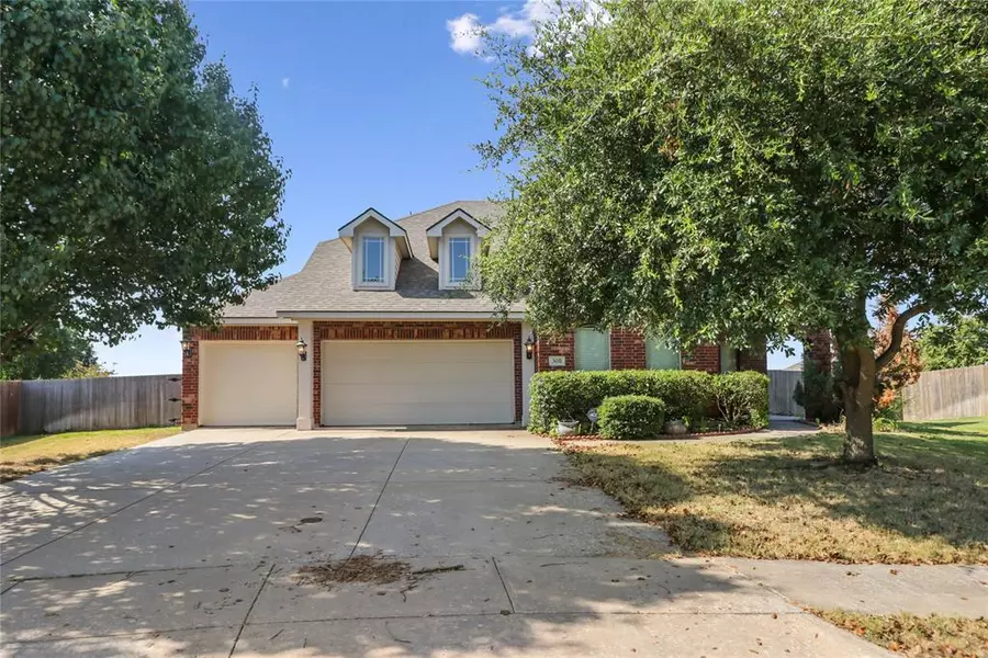 508 Glen Cove Court, Mansfield, TX 76063