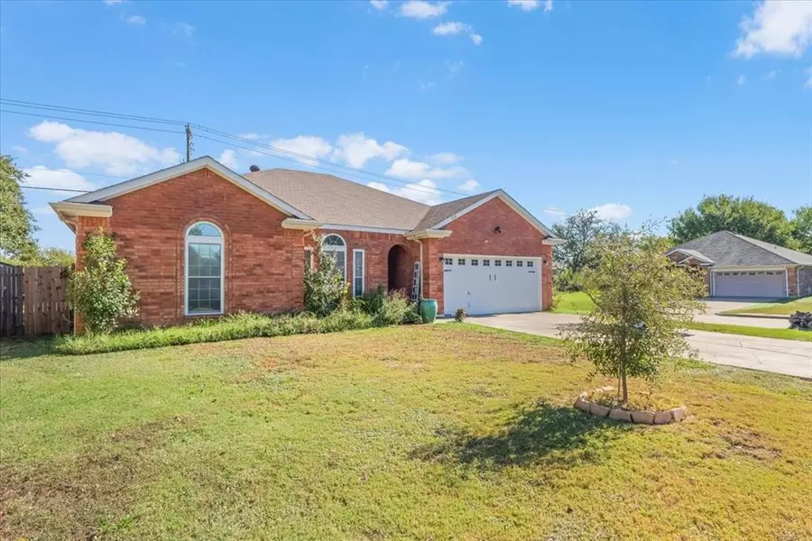 1719 Farmington Drive, Mansfield, TX 76063