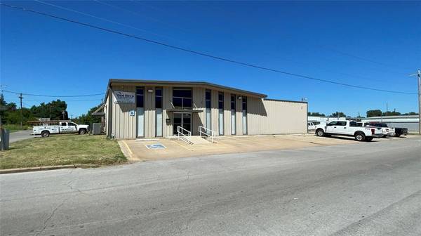 401 N 6th Street, Chickasha, OK 73018