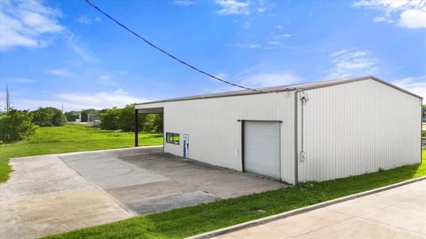 Red Oak, TX 75154,307 N State Highway 342