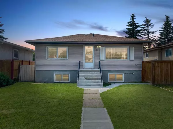 1827 43 ST Southeast, Calgary, AB T2B 1H1