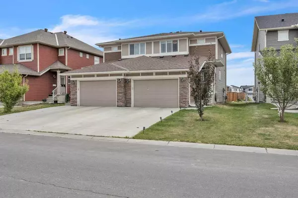 32 Saddlelake TER NE, Calgary, AB T3J 0V2