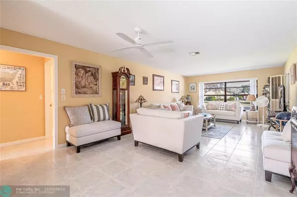 Boynton Beach, FL 33436,4610 Apple Tree Cir  #B