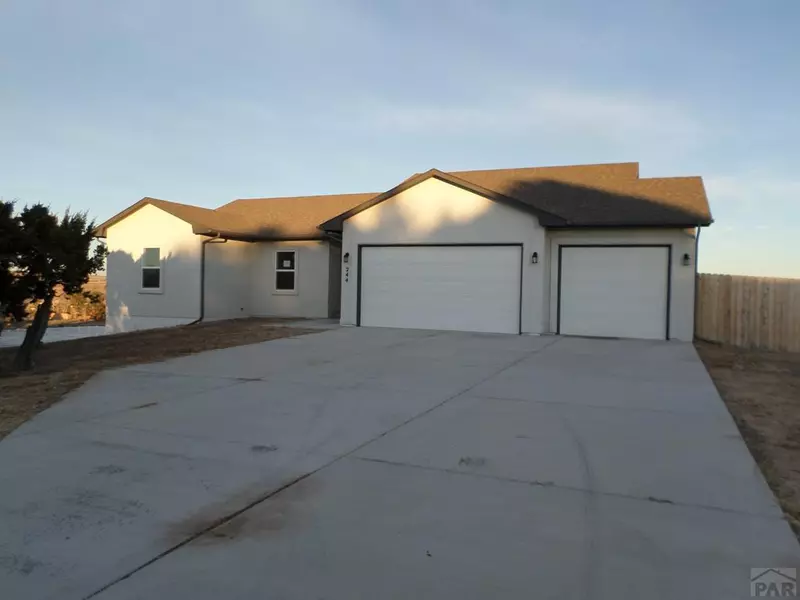 244 S Los Olivos Dr, Pueblo West, CO 81007