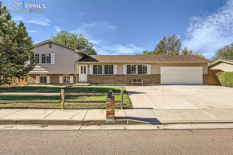 6860 Medicine Bow AVE, Fountain, CO 80817