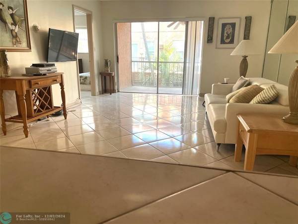 Fort Lauderdale, FL 33311,630 Tennis Club Dr  #307