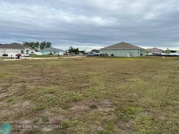 Cape Coral, FL 33909,1404 NE 9th Pl