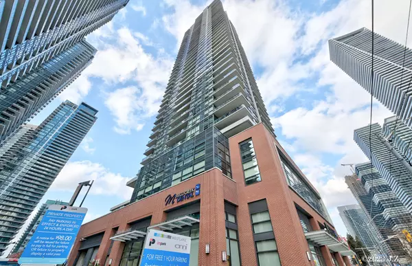 2200 Lake Shore BLVD W #808, Toronto W06, ON M8V 1A4