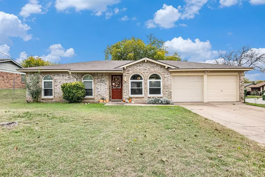 6100 Melody Lane, Watauga, TX 76148