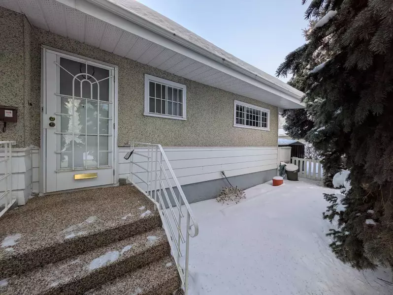 5215 19 ST Southwest, Calgary, AB T3E 1N9