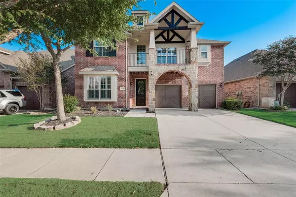 6828 Swallow Lane, North Richland Hills, TX 76182