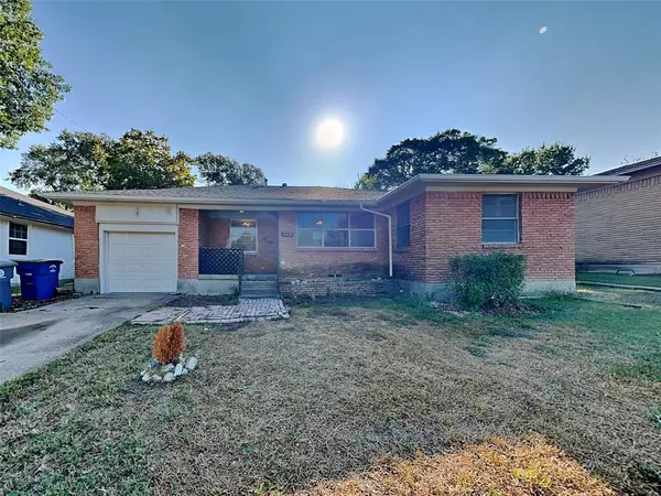 3430 Loganwood Drive, Dallas, TX 75227