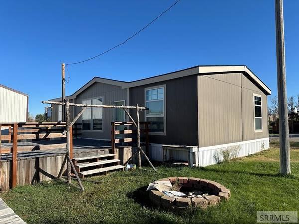 1036 Diggie Rd, Blackfoot, ID 83221