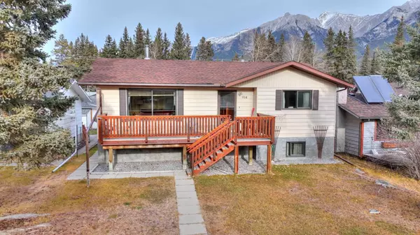 Canmore, AB T1W 1X3,914 15th ST