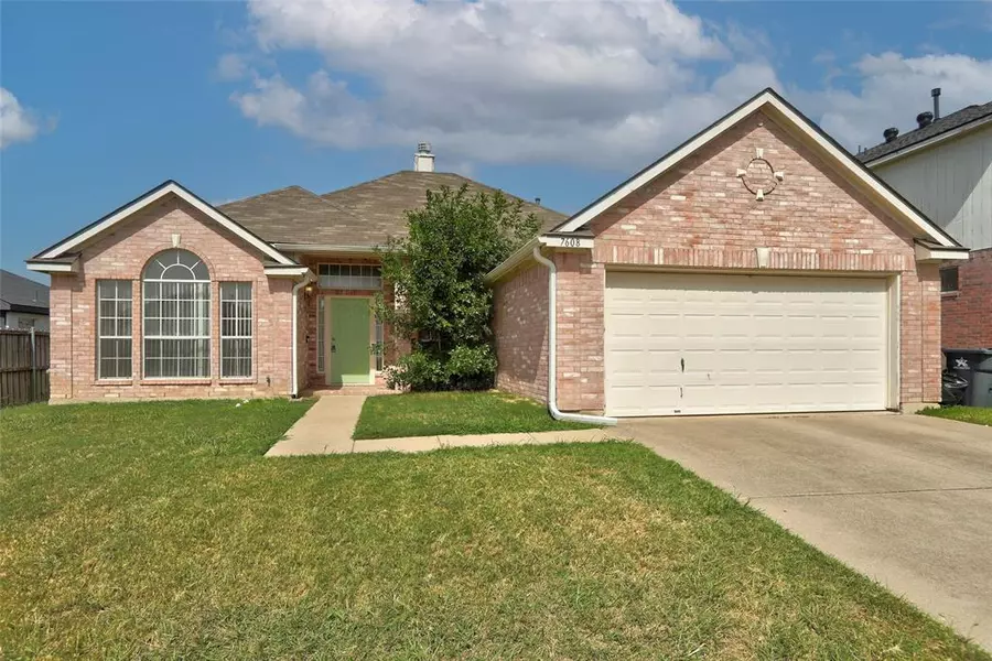 7608 Kittery Lane, Arlington, TX 76002