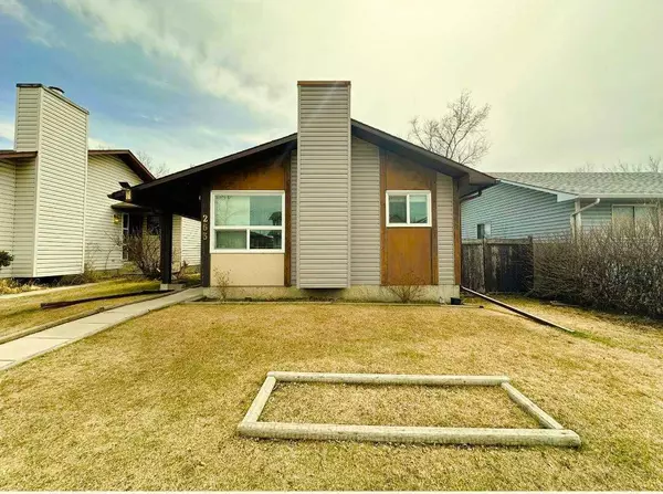 263 Castleridge DR Northeast, Calgary, AB T3J 1P3