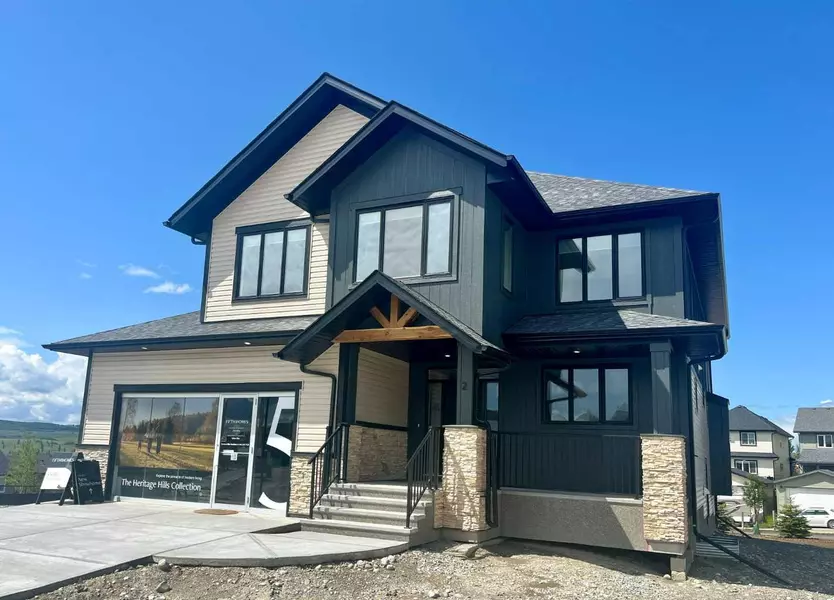 2 Heritage Close, Cochrane, AB T4C 3G8