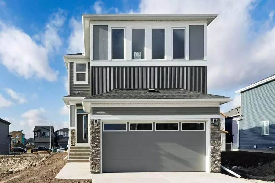 67 Corner Glen Common NE, Calgary, AB T3N 2L4