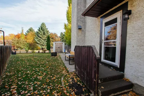 Red Deer, AB T4R 1R5,41 Baile Close