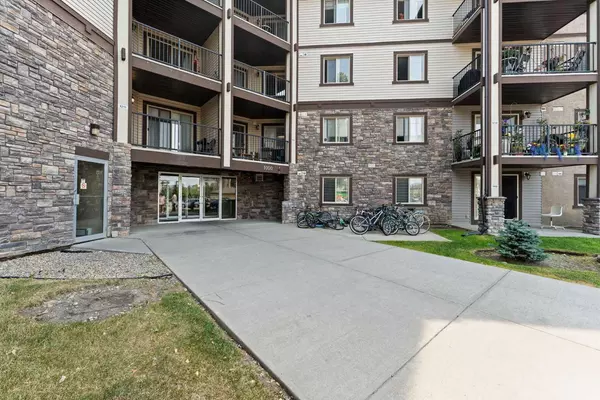 Calgary, AB T3K 0M1,60 Panatella ST NW #1426