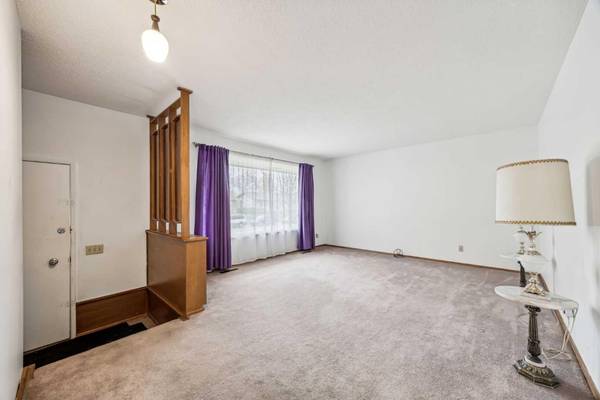 Calgary, AB T2H 1V9,32 Allandale Close Southeast