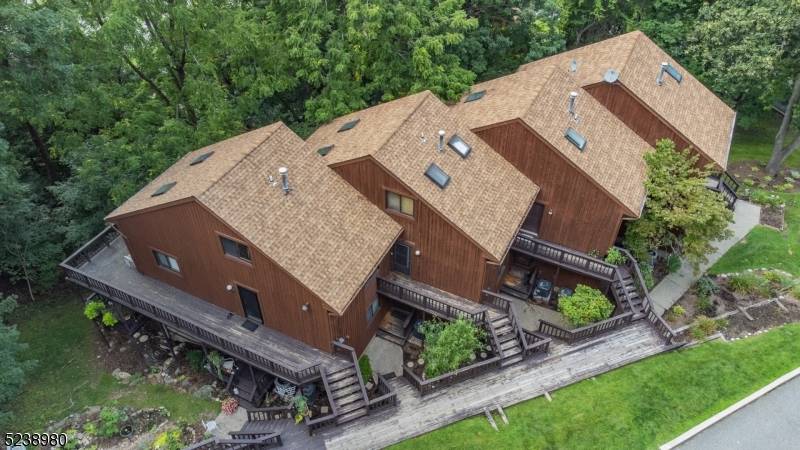 2 Davos Dr #6, Vernon Twp., NJ 07462