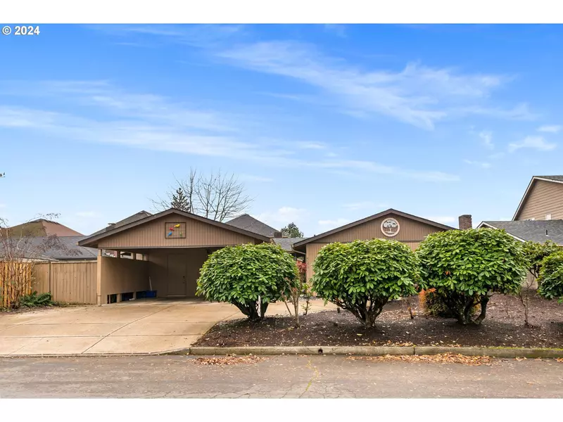 528 HARTKE LOOP, Oregon City, OR 97045