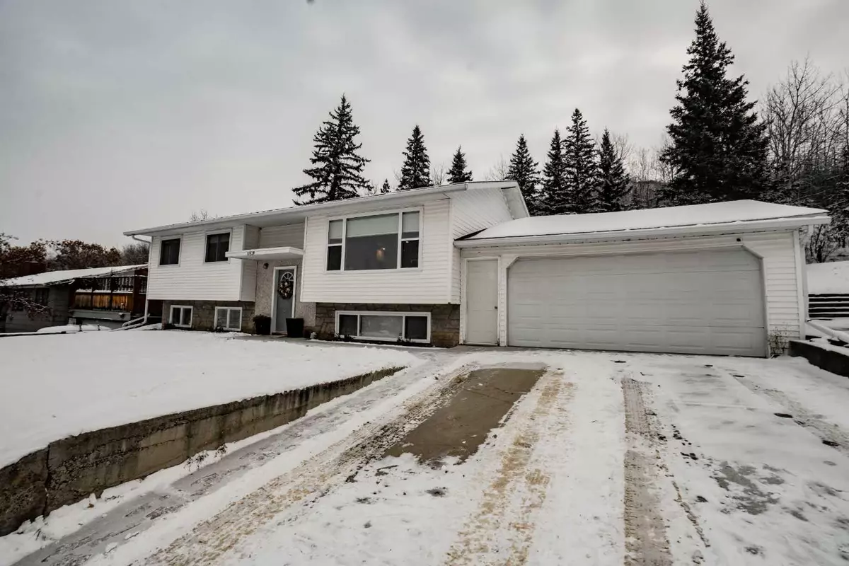 Peace River, AB T8S 1L9,103 Street #11513