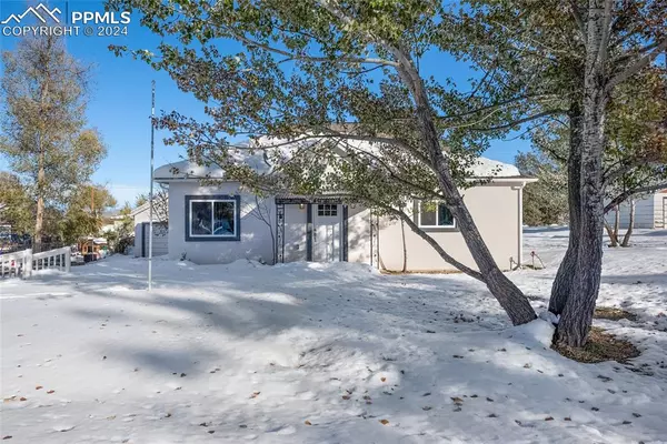 410 Navajo AVE, Simla, CO 80835