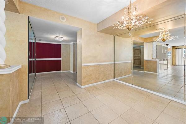 Pompano Beach, FL 33062,1370 S Ocean Blvd  #2507