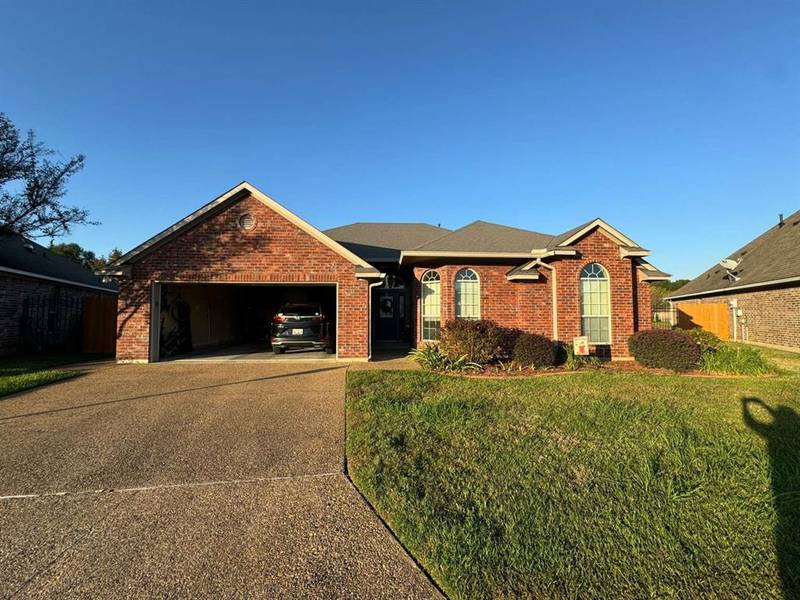 2103 Sand Crest Drive, Shreveport, LA 71118