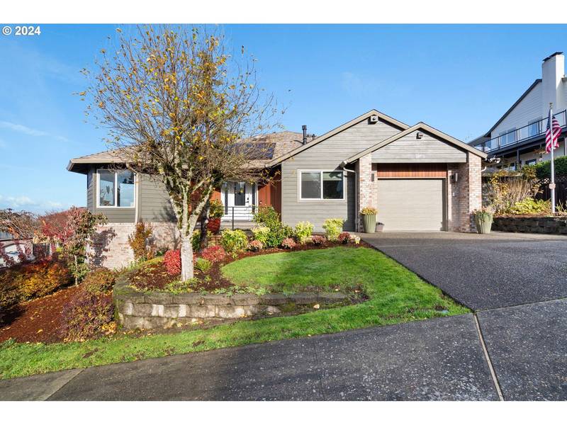 9386 SE DUNDEE DR, Happy Valley, OR 97086