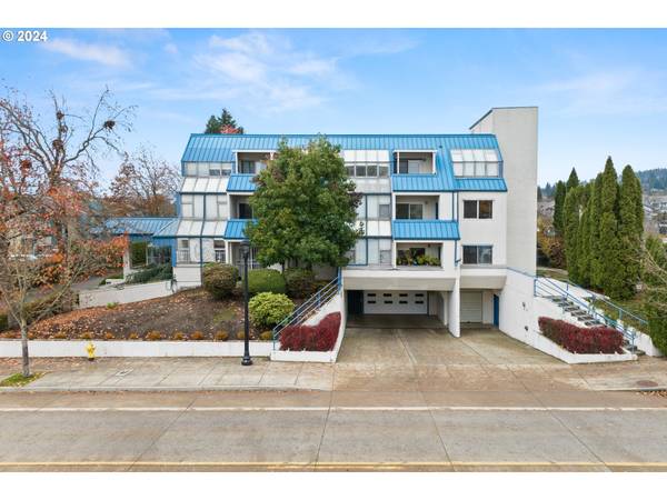 8717 SE MONTEREY AVE #103,  Happy Valley,  OR 97086