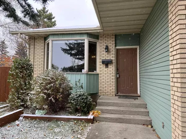 Calgary, AB T3A 3V9,220 Edforth PL NW