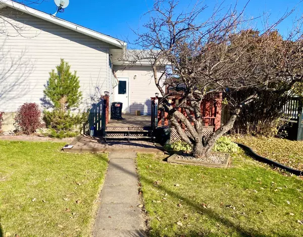 Rocky Mountain House, AB T4T1M7,5330 57 AVE