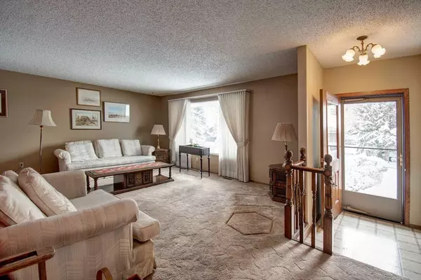 Calgary, AB T3B3T8,195 Silver Crest CRES NW