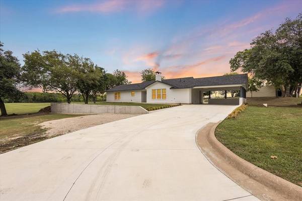 411 Arcadia Road,  Kemp,  TX 75143