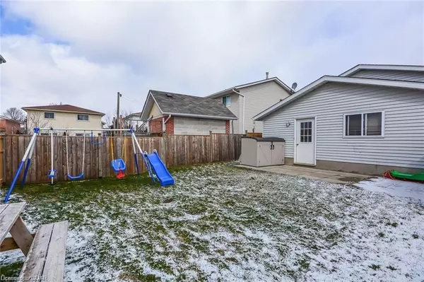 Guelph, ON N1E 6N9,286 GRANGE RD #B