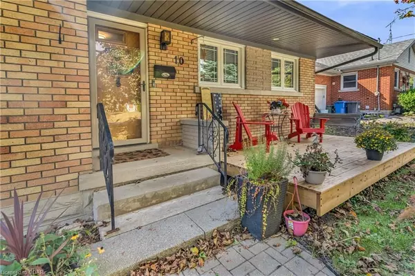 Guelph, ON N1E 3R1,10 COLLINGWOOD ST