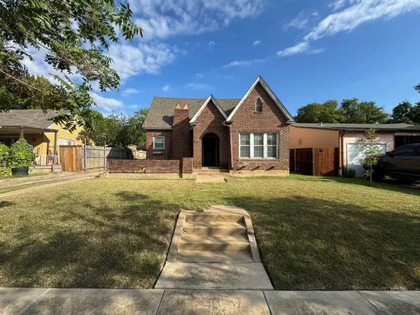 913 E Morningside Drive, Fort Worth, TX 76104