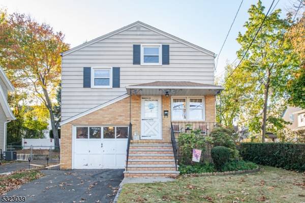 73 Lyall Rd, Clifton City, NJ 07012