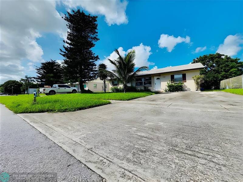 2131 NE 1st Way, Boynton Beach, FL 33435