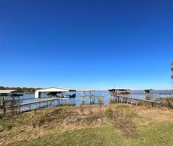 West Tawakoni, TX 75474,720 Shoreline Drive