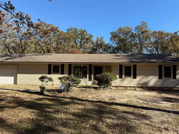 2542 Red Bud Trail, Quinlan, TX 75474