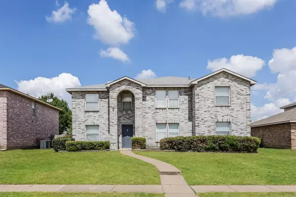 761 Lowe Drive, Cedar Hill, TX 75104