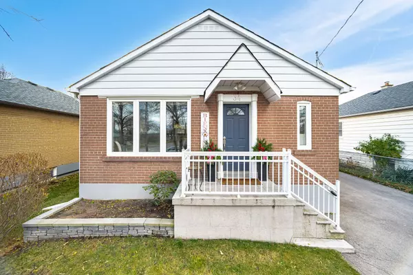 34 Chalfont RD, Toronto W10, ON M9W 3S3