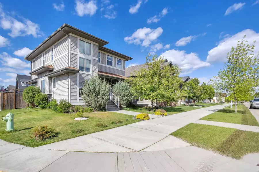 66 Crossley ST, Red Deer, AB T4P 0G6