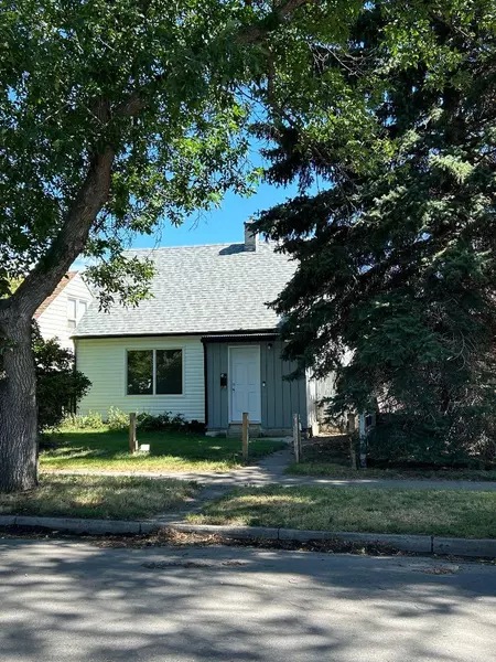 315 12A ST North, Lethbridge, AB T1H 2J4